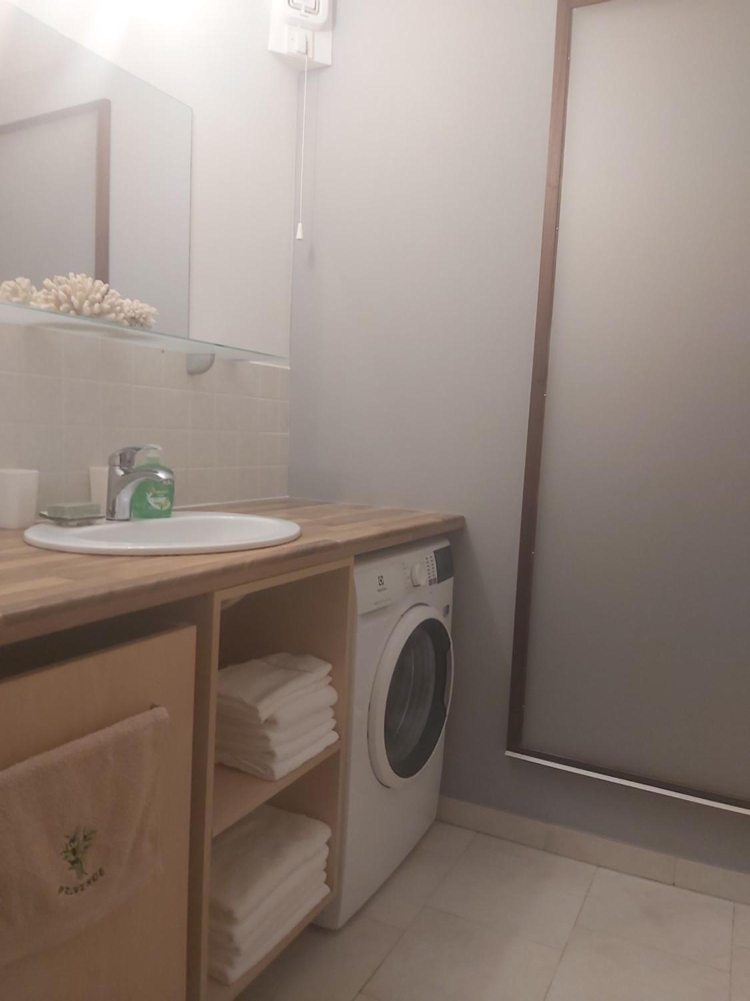 Apartman Luce With Shared Pool Zadar Ngoại thất bức ảnh