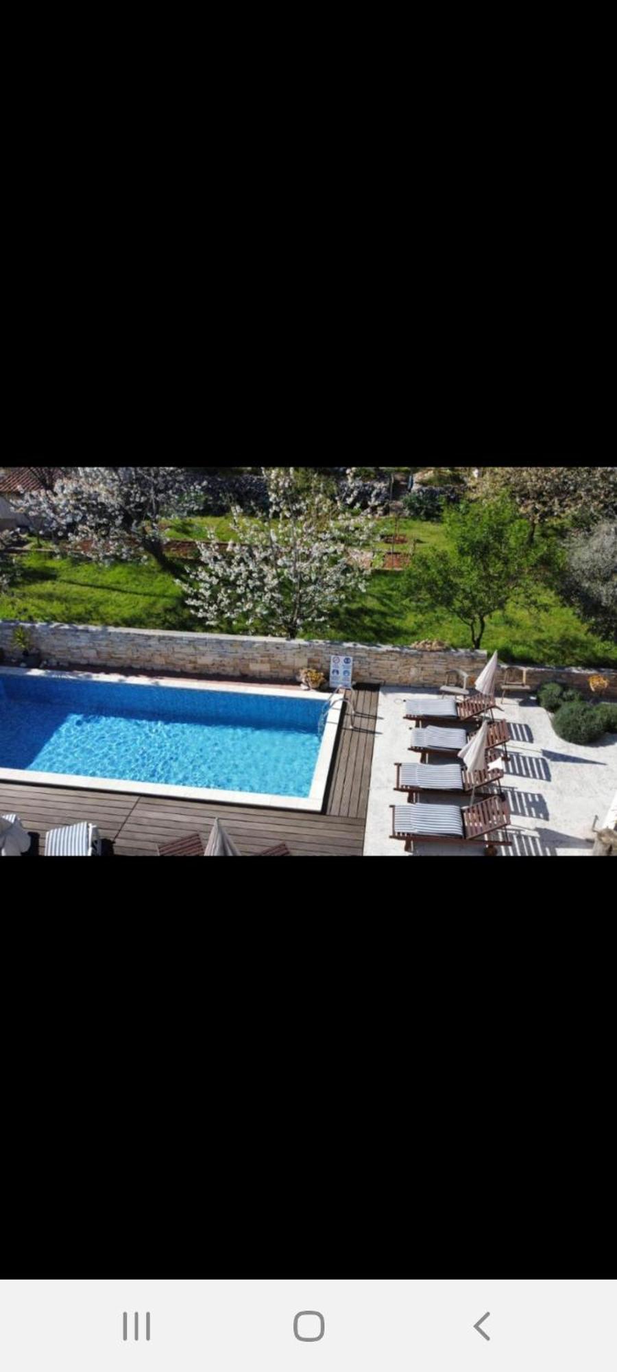 Apartman Luce With Shared Pool Zadar Ngoại thất bức ảnh